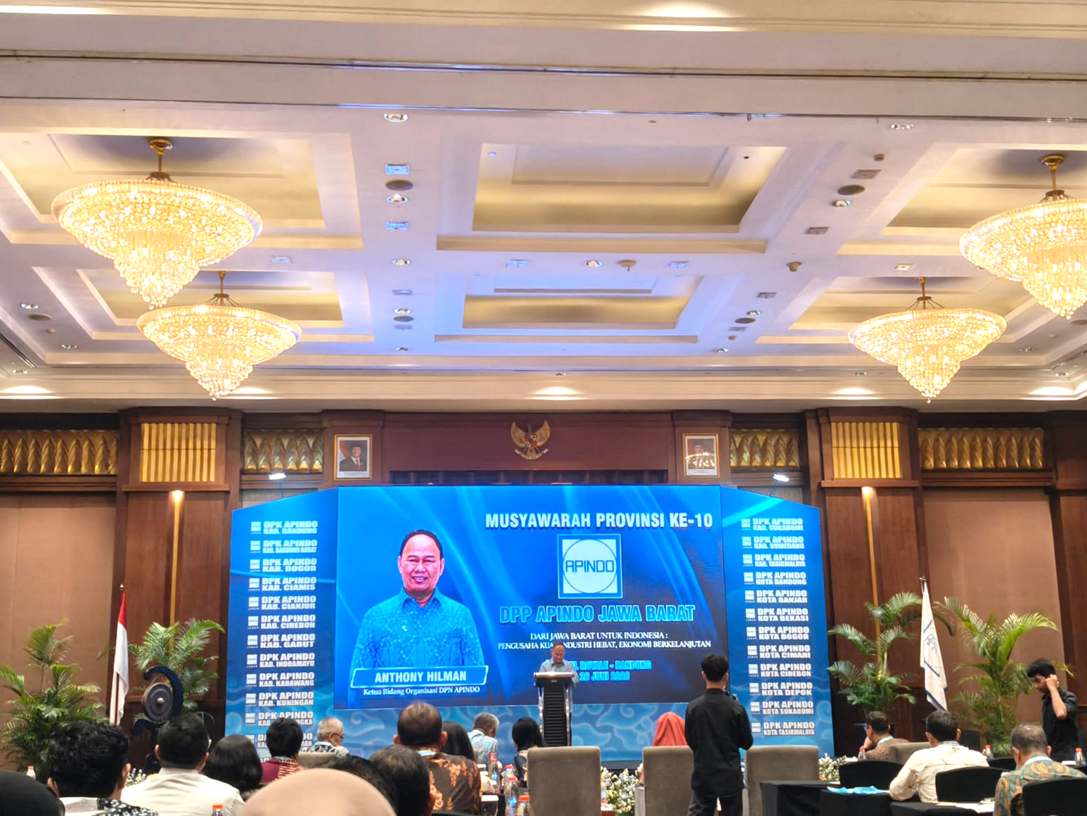 Mengikuti MUSPROV Ke - 10 DPP APINDO Provinsi Jawa Barat. ( Hari Pertama ))